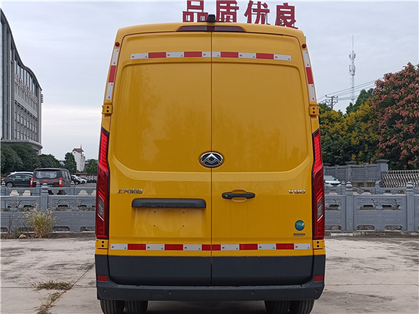 大通救險(xiǎn)車/氣防車